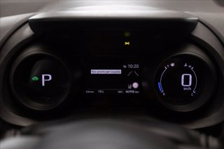 TOYOTA Yaris 1.5h Business