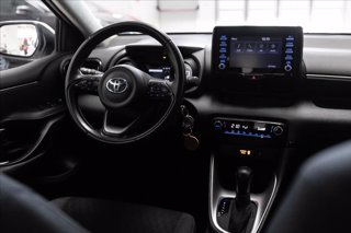 TOYOTA Yaris 1.5h Business