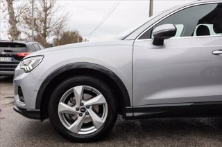 AUDI Q3 35 2.0 tdi Business Advanced s-tronic