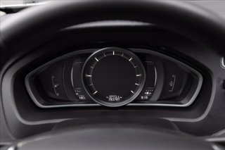 VOLVO V40 Cross Country 2.0 d2 Summum