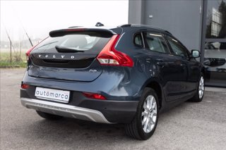 VOLVO V40 Cross Country 2.0 d2